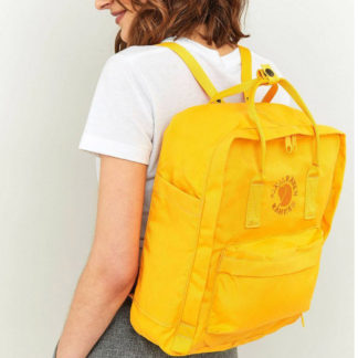 Рюкзак Kanken Sunflower Yellow на модели